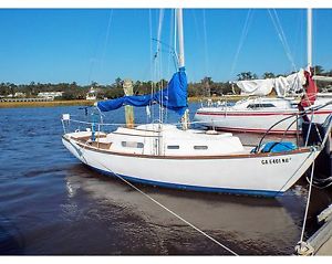 1978 CAPE DORY 25 SLOOP