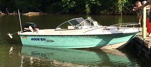 1997 Sea Hunt Escape