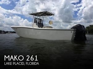 1990 Mako 261