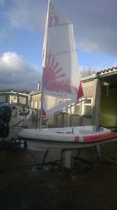 Walker Bay Breeze 8 with sailing rig