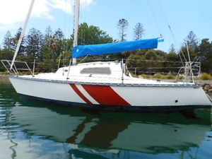 Holland 25ft yacht diesel large volume the best! lots new! (sydney harbour) NoRE