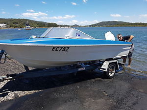 14.5 foot Lewis Ski Boat