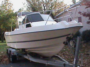 1995 Glassport 220 Walkaround