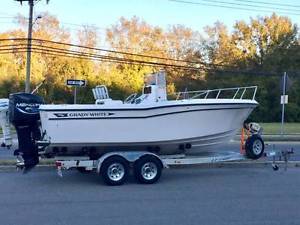 1996 Grady White 209 Escape