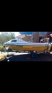 16 half cabin Boat