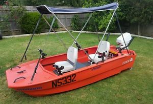 Twin hull Finn Spindrift 6hp
