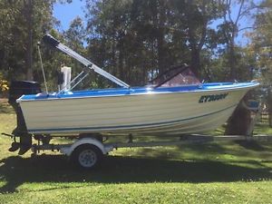 Cruise Craft Renegade Runabout