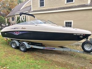 2005 Rinker 232 Captiva Liberty Edition