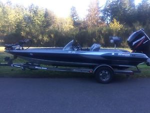 1999 Triton