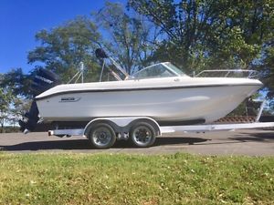 2001 Boston Whaler