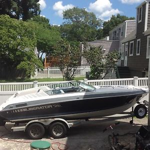 1989 Four Winns Liberator