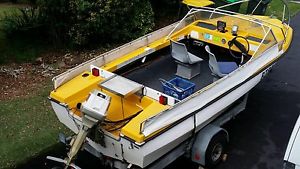 15 ft fibreglass runabout boat
