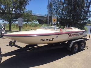 Nankervis 17ft SKI BOAT 350 CHEV EXCELLENT CONDITION