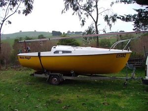 Trailer sailer. Sailing Boat. Dennis500. Yacht.