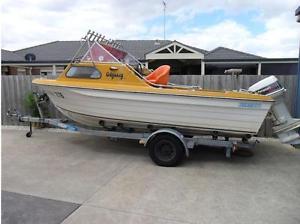 Nereus 5.2m half cabin