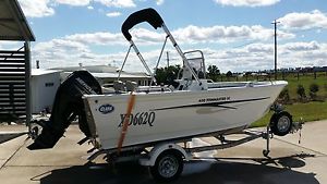 CLARK FISHMASTER 460 SIDE CONSOLE MERCURY 60HP 4-STROKE  ( AS NEW )