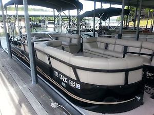 2012 Bentley Encore 240 Cruise