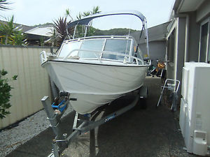 BROOKER ALUMINIUM BOAT