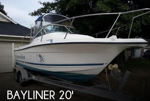 1999 Bayliner Trophy 21'