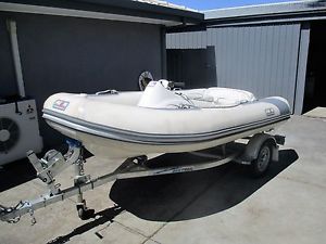 AVON Jetsport 320