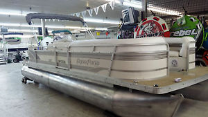 1998 AQUA PATIO 240 RLE