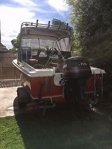 Caribean Crest Cutter 5.2 m Half Cabin