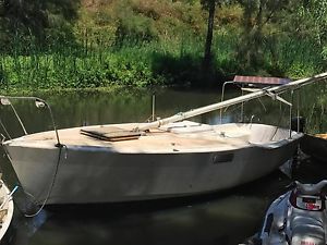 20ft Hood sailing boat
