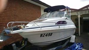 Haines Signature 2008 520C Boat with Yamaha 115 Engine