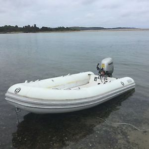 Boat 2008 fibreglass  inflatable RIB Honda 40hp 2005 Boeing  trailer SM  zodiac