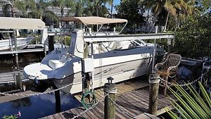 2006 Stingray 220DR Deck Open Bow Rider Boat Excellent Condition 320 Hrs. Garmin