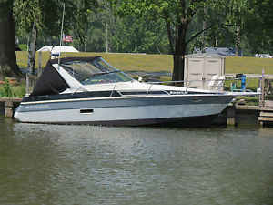 1988 Four Winns Vista 285