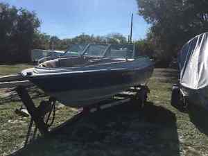 1984 Bayliner Cari, 170 HP Merc, Double Axle Shoreline Trailer