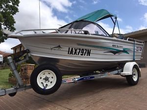Boat Quintrex 420 Getaway Millennium hull as new condition
