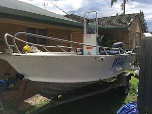 4.9m alum plate hull, Yamaha F60 4 stroke only 170hrs !! nothing more to do/buy
