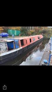 72foot Narrow Baot