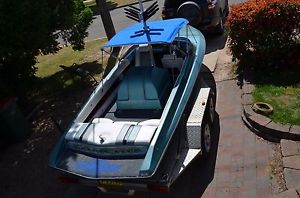 ski boat camero volante 350 chev new crate engine 350 hp roller engine 35 hrs