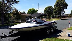 Sleekline Contage Skiboat