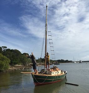 SOLID TEAK YACHT 20ft + Bow Sprit - Beautifully master crafted