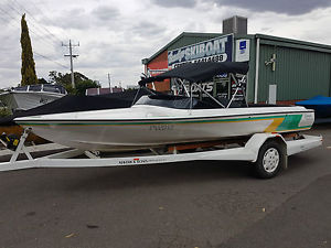 SKI BOAT ULTIMATE by STEPHENS BOATS