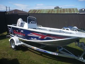QUINTREX F400 EXPLORER TROPHY SIDE CONSOLE