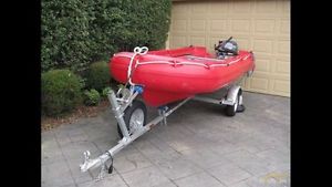 12 ft (390 cm) V-hulled Safety Boat - for Rivers, Lakes and Beach