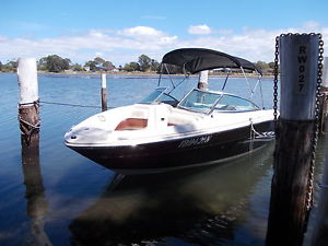 Searay 6.4mtr Bowrider Sports Boat