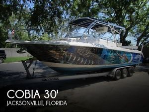 2007 Cobia 312 Sport Cabin