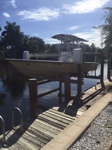 2003 Pathfinder 2400 bay boat with 2011 Yamaha 4 stroke engine with trailer