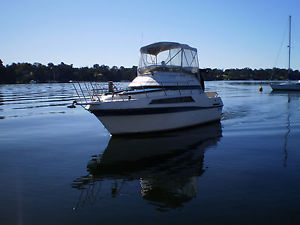 1989 28ft American Carver Santego Flybridge Cruiser, twin Merc Cruisers