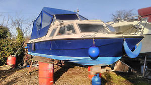 80`S MICROPLUS 1571 18 FT 2 BERTH RIVER CRUISER15 BHP KEY START OUTBOARD