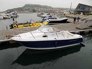 Proline 23 sports fishing boat