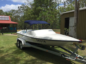 Obrien Nuwave 18ft Centremount Ski Boat