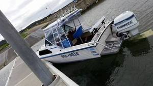 Vickers Easyrider 20ft Fishing Boat