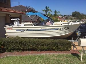 BERMUDA SEASCAPE BOW RIDER 5.6M